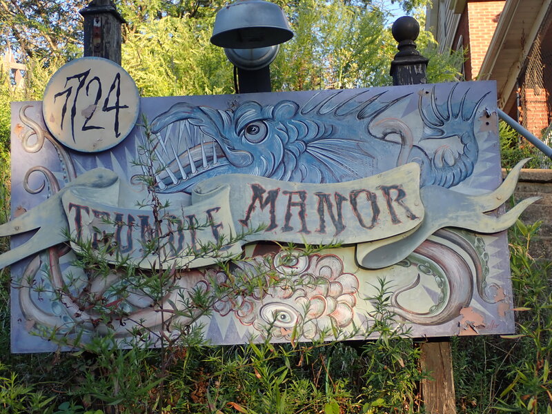 Trundle Manor